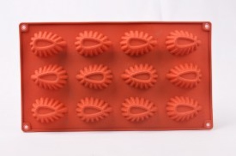 MOLDE ROJO SIL 12 TRIANGULOS C/ONDAS