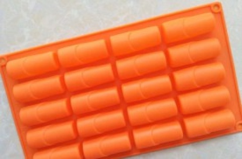 MOLDE SIL LAPICES LABIALES 20C