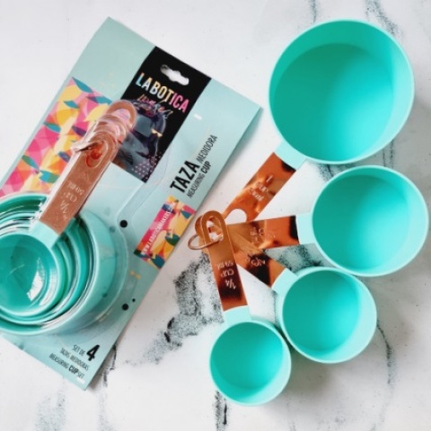 TAZAS MEDIDORAS PLASTICAS X 4